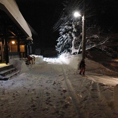 Ski-In, Ski-Out Iwatake Apartments Hakuba Ngoại thất bức ảnh